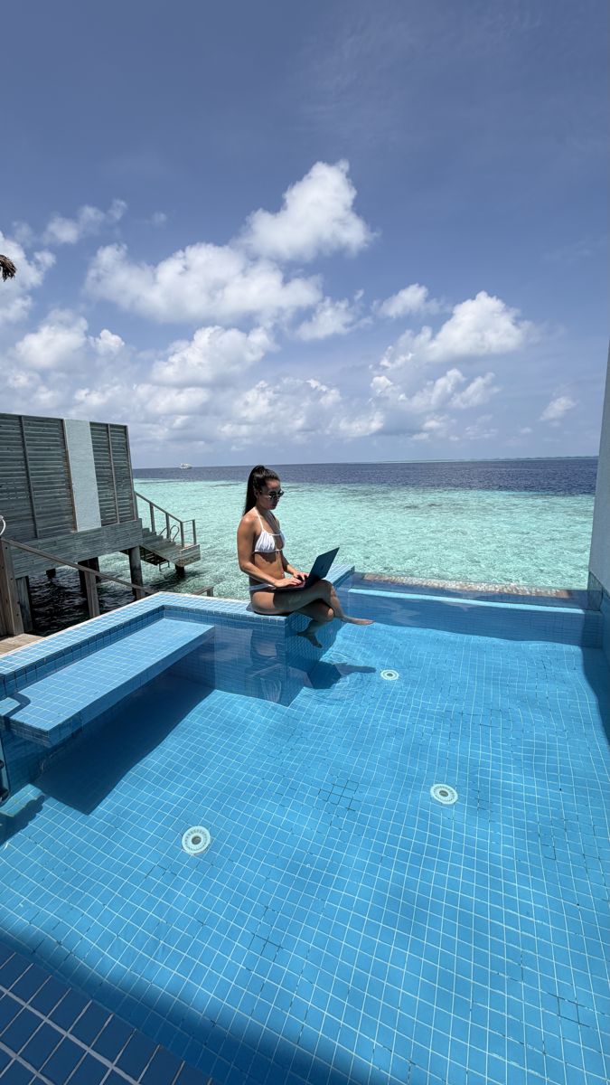 Vicky Yee working remotely